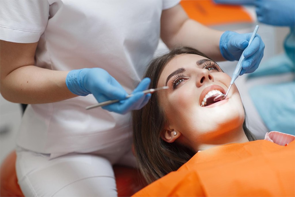¿Cómo mejorar la estética dental sin recurrir a tratamientos invasivos?