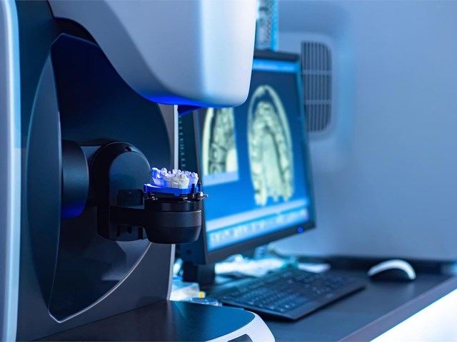 ¿Por qué la tecnología 3D mejora el éxito de sus implantes dentales?