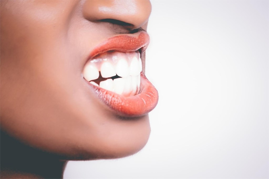 ¿Qué enfermedades dentales afectan a las encías?
